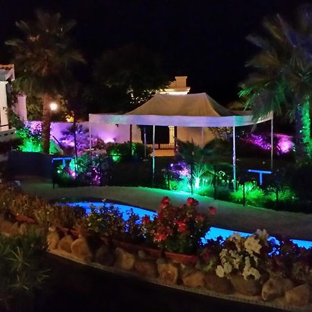 Country House Cortijo De La Fuente La Bobadilla Екстериор снимка