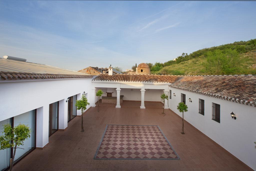 Country House Cortijo De La Fuente La Bobadilla Екстериор снимка